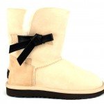 UGG Classic Knot Short Pink Leather Bow